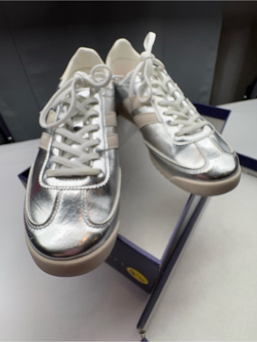 Madden Girl Metallic Silver Low-Top Lace-Up Sneakers